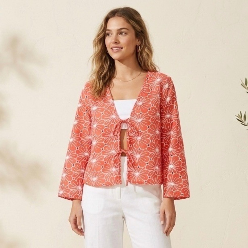 Marc New York Andrew Marc Women Medium‎ Coral Red Floral Eyelet Tie Front Top